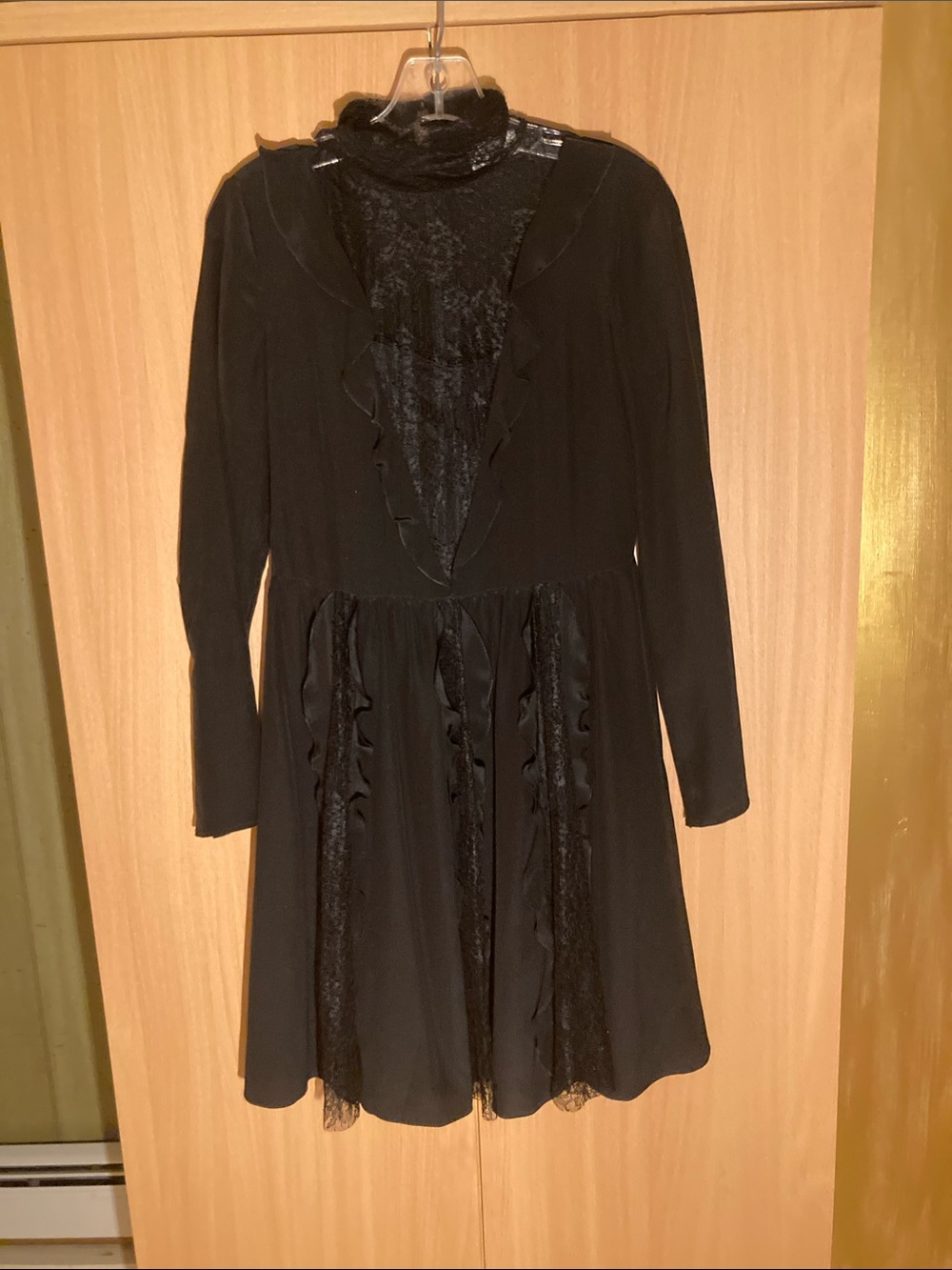 RED Valentino Black Silk Ruffles Chantilly Lace Paneled Dress
